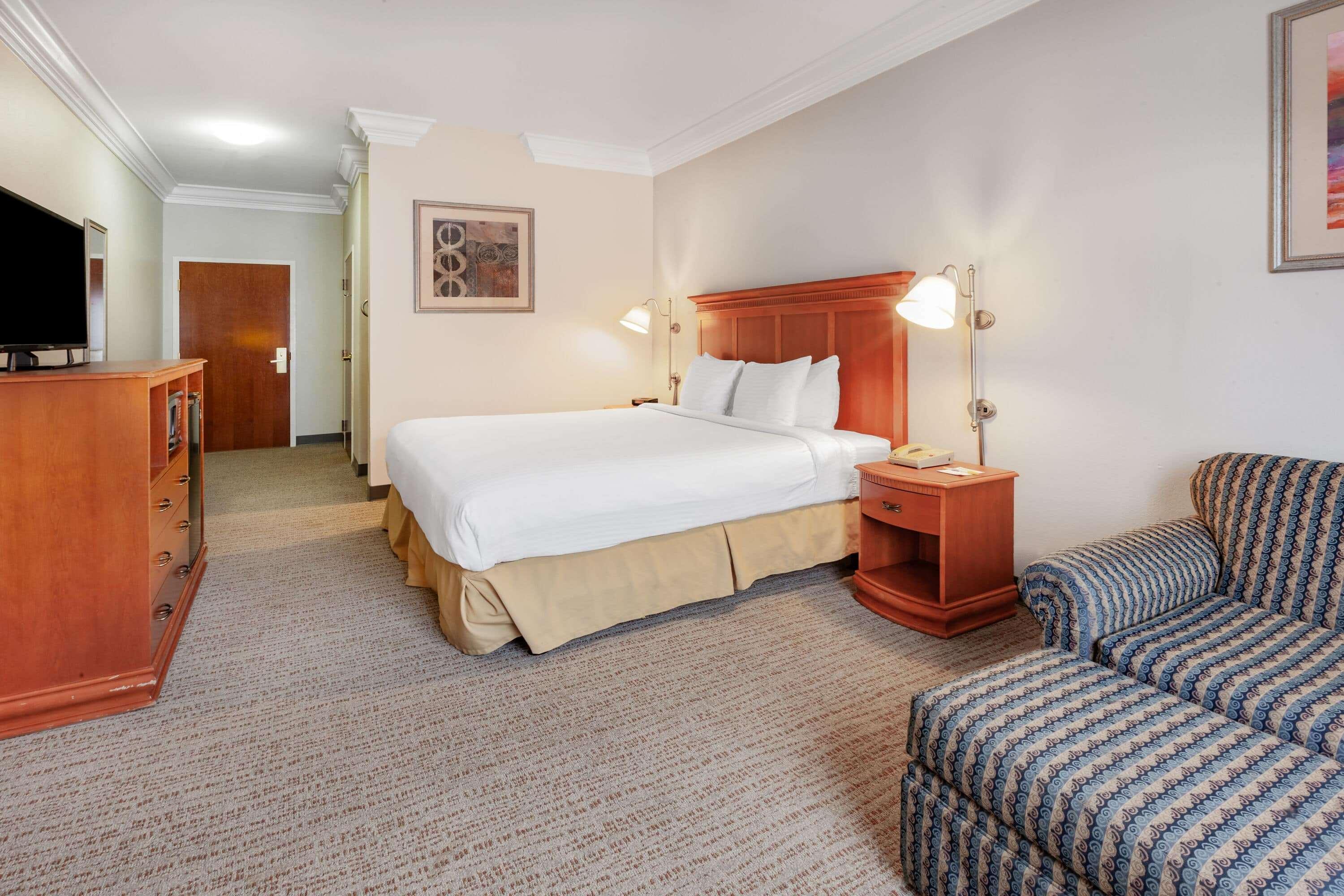 Days Inn By Wyndham Alta Vista Altavista Esterno foto