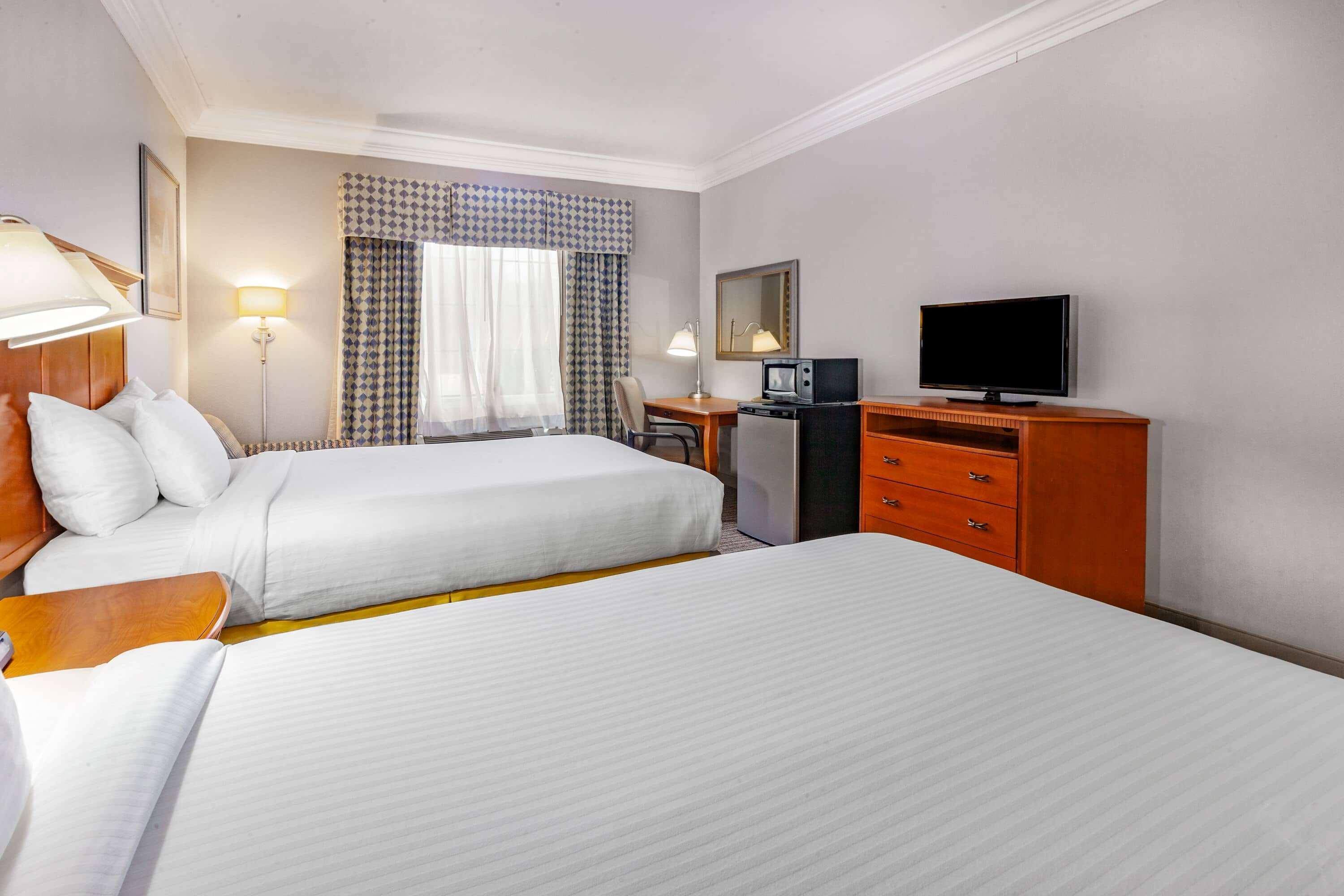 Days Inn By Wyndham Alta Vista Altavista Esterno foto